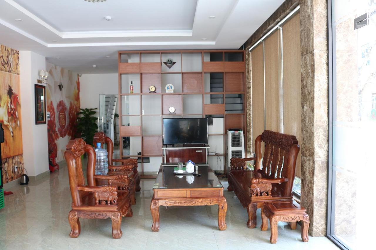 Phuc Ngoc Hotel Da Nang Exterior foto