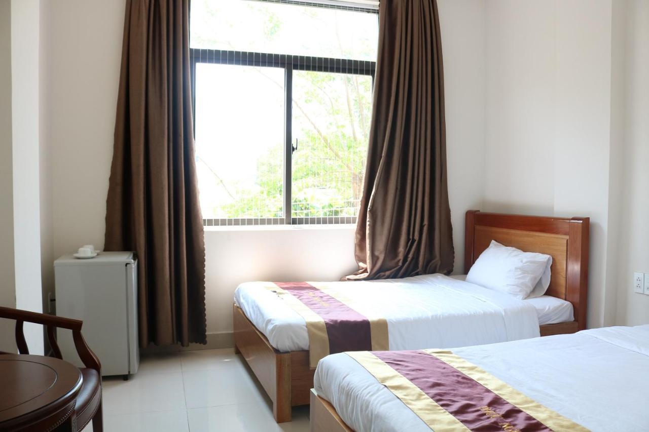 Phuc Ngoc Hotel Da Nang Exterior foto