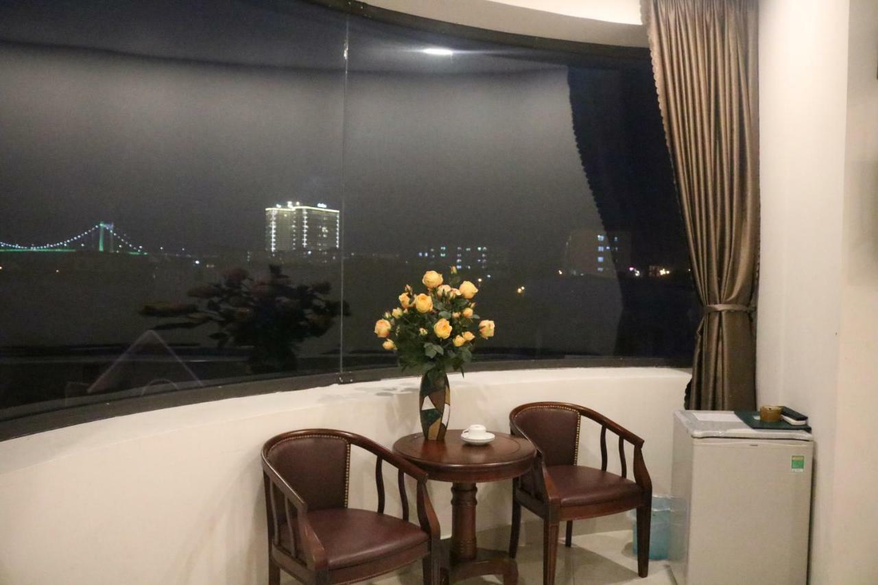 Phuc Ngoc Hotel Da Nang Exterior foto
